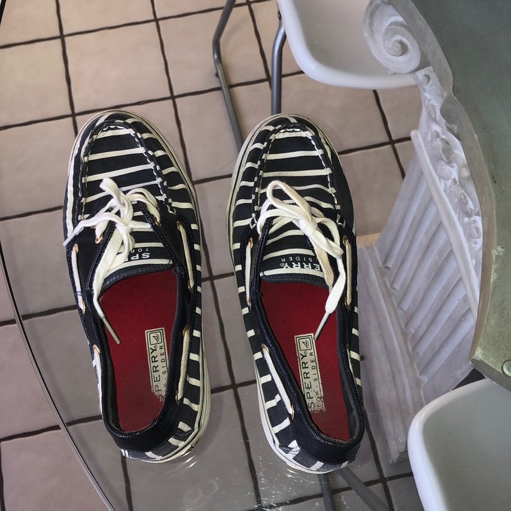 Sperry shoes. Size 7. Price Negotiable!